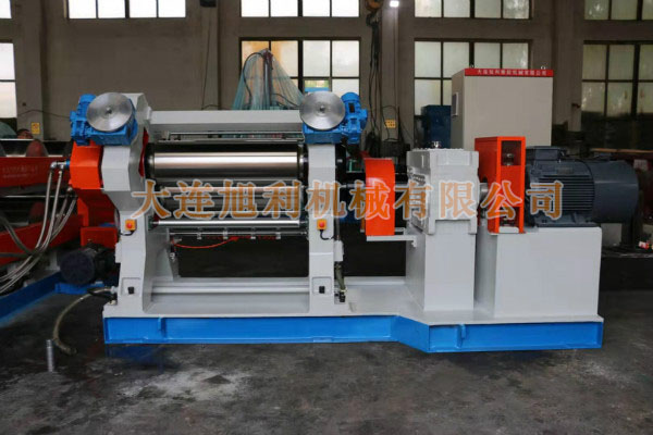 三輥壓延機(jī)